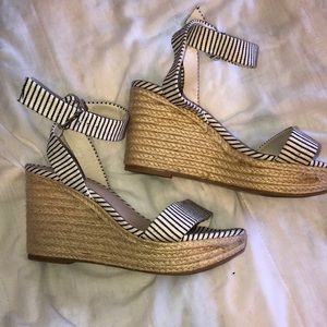 striped wedges